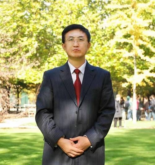 <strong>远山 ll《心中总是电闪雷鸣》（二首）</strong>